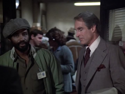 HILL_STREET_BLUES_-_E2X15_SOME_LIKE_IT_HOT_WIRED_057.jpg