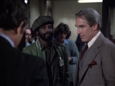 HILL_STREET_BLUES_-_E2X15_SOME_LIKE_IT_HOT_WIRED_072.jpg
