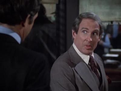 HILL_STREET_BLUES_-_E2X15_SOME_LIKE_IT_HOT_WIRED_158.jpg