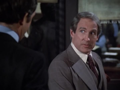 HILL_STREET_BLUES_-_E2X15_SOME_LIKE_IT_HOT_WIRED_163.jpg