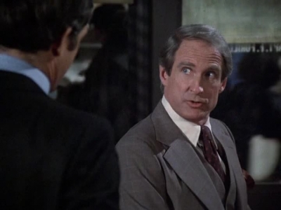 HILL_STREET_BLUES_-_E2X15_SOME_LIKE_IT_HOT_WIRED_177.jpg