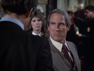 HILL_STREET_BLUES_-_E2X15_SOME_LIKE_IT_HOT_WIRED_258.jpg