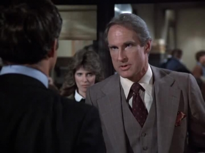 HILL_STREET_BLUES_-_E2X15_SOME_LIKE_IT_HOT_WIRED_339.jpg