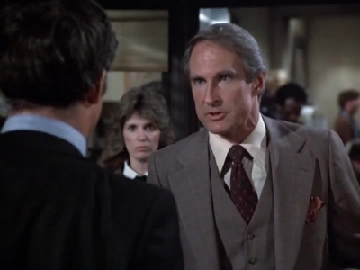 HILL_STREET_BLUES_-_E2X15_SOME_LIKE_IT_HOT_WIRED_359.jpg