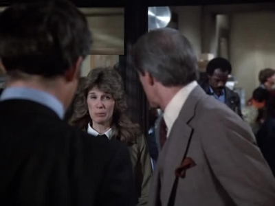 HILL_STREET_BLUES_-_E2X15_SOME_LIKE_IT_HOT_WIRED_388.jpg