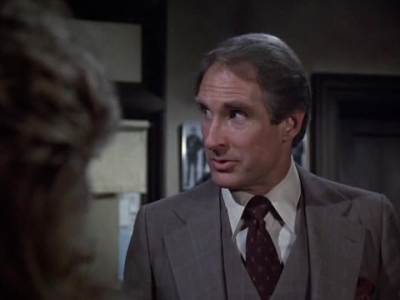 HILL_STREET_BLUES_-_E2X15_SOME_LIKE_IT_HOT_WIRED_411.jpg