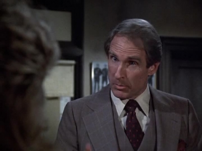 HILL_STREET_BLUES_-_E2X15_SOME_LIKE_IT_HOT_WIRED_425.jpg