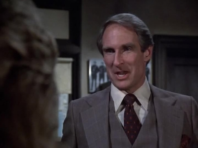HILL_STREET_BLUES_-_E2X15_SOME_LIKE_IT_HOT_WIRED_441.jpg