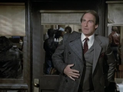HILL_STREET_BLUES_-_E3X07_LITTLE_BOIL_BLUE_196.jpg
