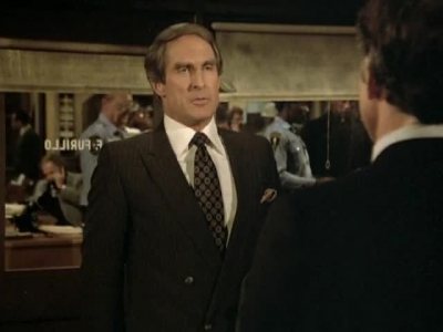 HILL_STREET_BLUES_-_E3X08_REQUIEM_FOR_A_HAIRBAG_163.jpg