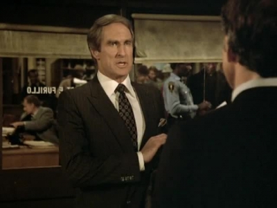 HILL_STREET_BLUES_-_E3X08_REQUIEM_FOR_A_HAIRBAG_169.jpg