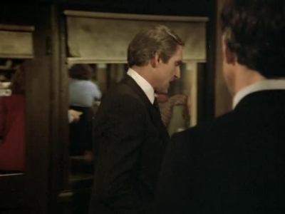 HILL_STREET_BLUES_-_E3X08_REQUIEM_FOR_A_HAIRBAG_200.jpg