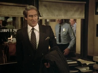 HILL_STREET_BLUES_-_E3X08_REQUIEM_FOR_A_HAIRBAG_274.jpg