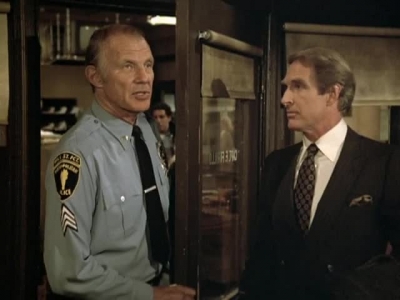 HILL_STREET_BLUES_-_E3X08_REQUIEM_FOR_A_HAIRBAG_301.jpg