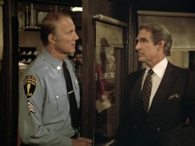 HILL_STREET_BLUES_-_E3X08_REQUIEM_FOR_A_HAIRBAG_308.jpg