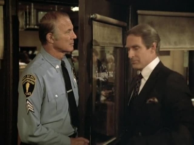 HILL_STREET_BLUES_-_E3X08_REQUIEM_FOR_A_HAIRBAG_319.jpg