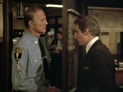 HILL_STREET_BLUES_-_E3X08_REQUIEM_FOR_A_HAIRBAG_320.jpg