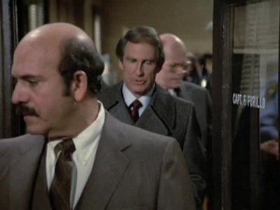 HILL_STREET_BLUES_-_E3X09_A_HAIR_OF_THE_DOG_152.jpg