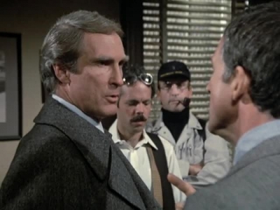 HILL_STREET_BLUES_-_E3X09_A_HAIR_OF_THE_DOG_384.jpg