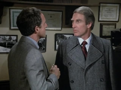 HILL_STREET_BLUES_-_E3X09_A_HAIR_OF_THE_DOG_428.jpg