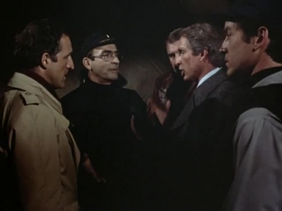 HILL_STREET_BLUES_-_E3X14_MOON_OVER_URANUS_160.jpg