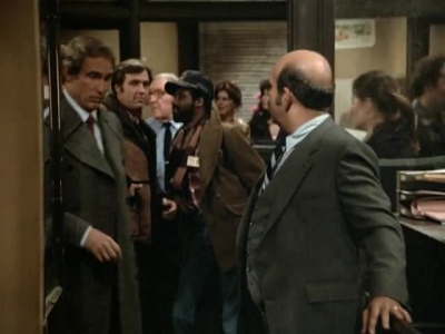 HILL_STREET_BLUES_-_E3X14_MOON_OVER_URANUS_173.jpg