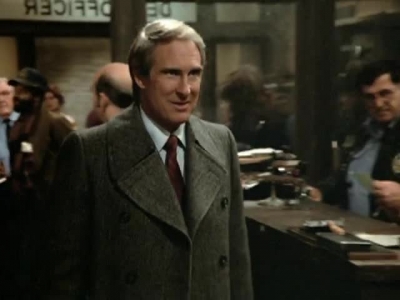 HILL_STREET_BLUES_-_E3X14_MOON_OVER_URANUS_216.jpg