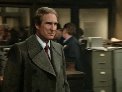 HILL_STREET_BLUES_-_E3X14_MOON_OVER_URANUS_219.jpg