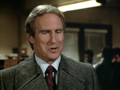 HILL_STREET_BLUES_-_E3X14_MOON_OVER_URANUS_298.jpg