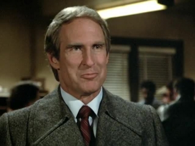 HILL_STREET_BLUES_-_E3X14_MOON_OVER_URANUS_302.jpg