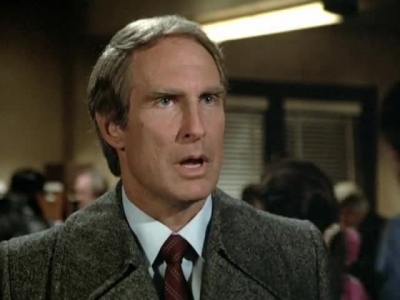 HILL_STREET_BLUES_-_E3X14_MOON_OVER_URANUS_316.jpg