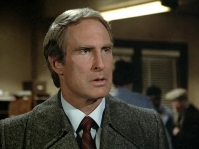 HILL_STREET_BLUES_-_E3X14_MOON_OVER_URANUS_325.jpg