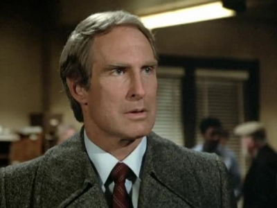 HILL_STREET_BLUES_-_E3X14_MOON_OVER_URANUS_328.jpg