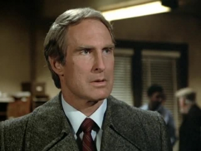 HILL_STREET_BLUES_-_E3X14_MOON_OVER_URANUS_334.jpg