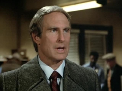 HILL_STREET_BLUES_-_E3X14_MOON_OVER_URANUS_345.jpg