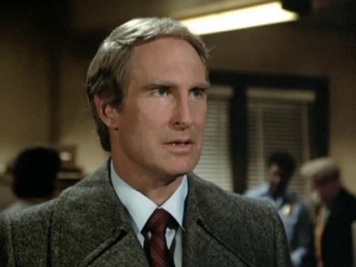 HILL_STREET_BLUES_-_E3X14_MOON_OVER_URANUS_348.jpg