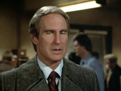 HILL_STREET_BLUES_-_E3X14_MOON_OVER_URANUS_354.jpg