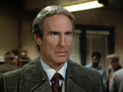 HILL_STREET_BLUES_-_E3X14_MOON_OVER_URANUS_371.jpg