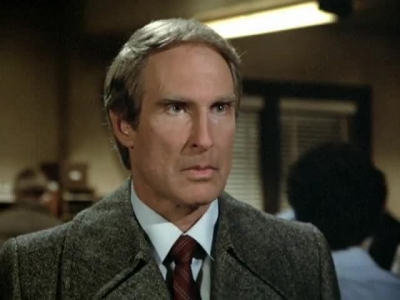 HILL_STREET_BLUES_-_E3X14_MOON_OVER_URANUS_373.jpg