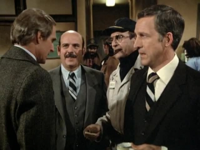 HILL_STREET_BLUES_-_E3X14_MOON_OVER_URANUS_400.jpg