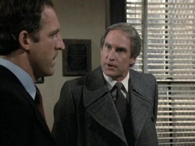 HILL_STREET_BLUES_-_E3X15_MOON_OVER_URANUS_THE_SEQUEL_205.jpg