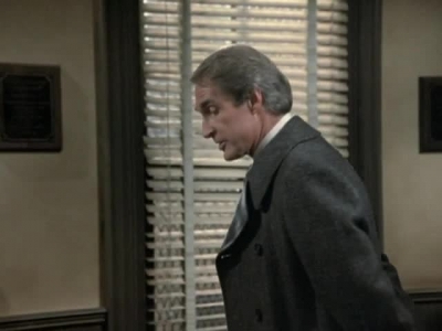 HILL_STREET_BLUES_-_E3X15_MOON_OVER_URANUS_THE_SEQUEL_284.jpg