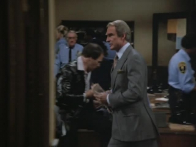 HILL_STREET_BLUES_-_E3X22_A_HILL_OF_BEANS_019.jpg