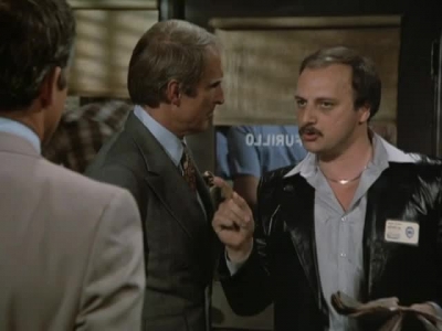 HILL_STREET_BLUES_-_E3X22_A_HILL_OF_BEANS_300.jpg