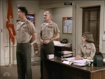 MJOR_DAD_-_E3X01_THE_SHUTDOWN_115.jpg