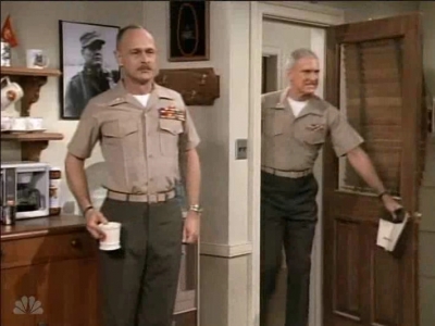 MJOR_DAD_-_E3X01_THE_SHUTDOWN_127.jpg
