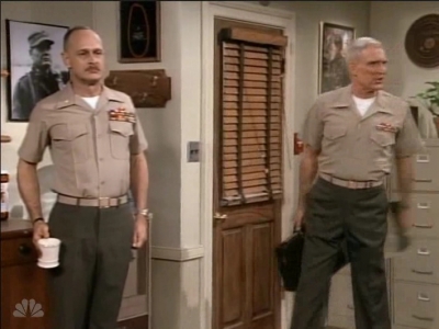 MJOR_DAD_-_E3X01_THE_SHUTDOWN_131.jpg