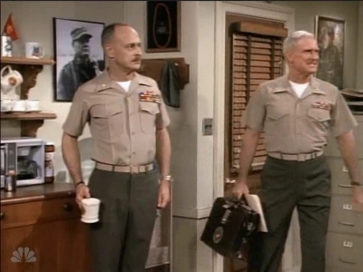 MJOR_DAD_-_E3X01_THE_SHUTDOWN_133.jpg