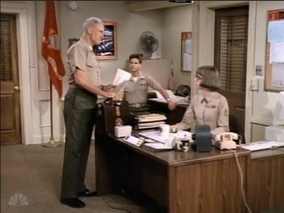 MJOR_DAD_-_E3X01_THE_SHUTDOWN_147.jpg