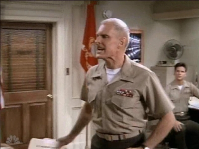 MJOR_DAD_-_E3X01_THE_SHUTDOWN_149.jpg